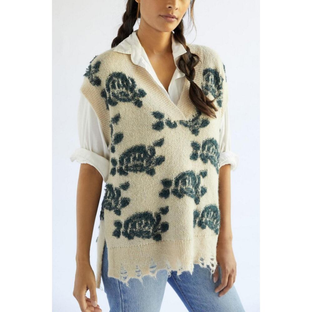 Anthropologie Beige Green Oversized Distressed Floral Sweater Vest EUC Medium